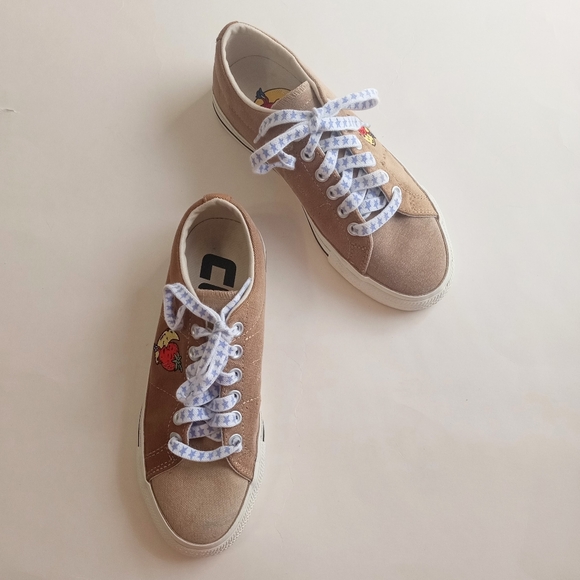 Converse Sky High Farm Strawberry Moon Women's Sneakers 7.5 - Picture 10 of 10